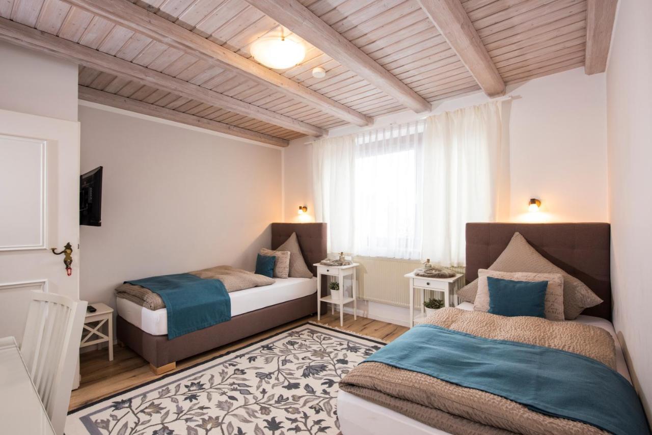 Landgasthof Zur Sonne Диллинген-ан-дер-Донау Экстерьер фото